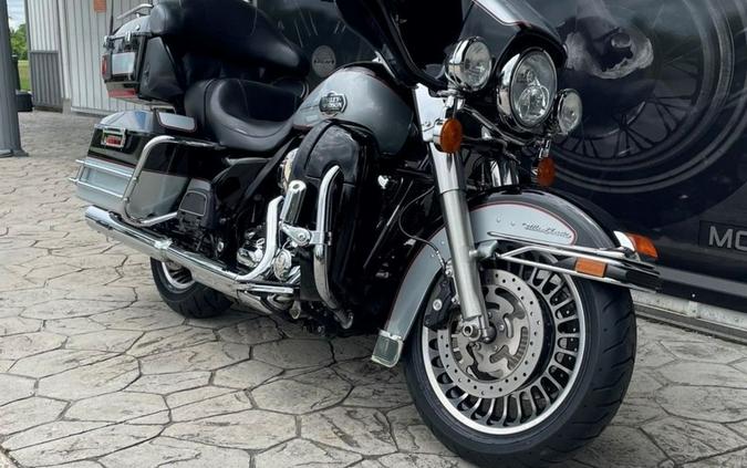 2010 Harley-Davidson® FLHTCU - Ultra Classic® Electra Glide
