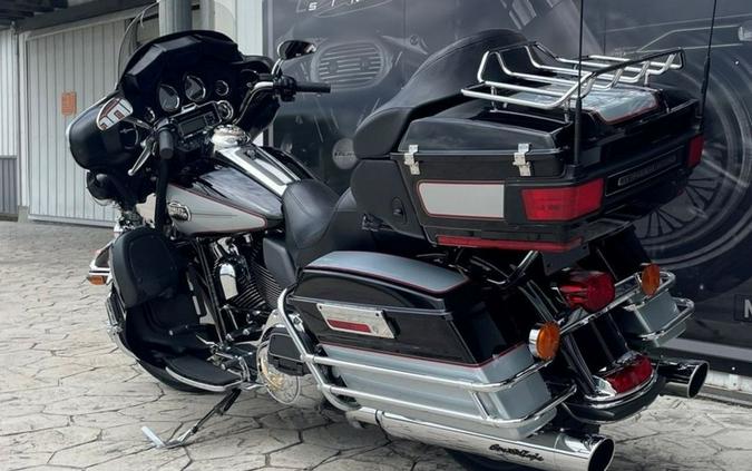 2010 Harley-Davidson® FLHTCU - Ultra Classic® Electra Glide