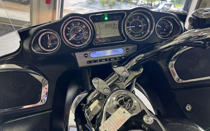 2024 Kawasaki Vulcan® 1700 Voyager® ABS