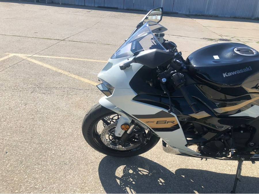 2026 Kawasaki NINJA ZX-6R ABS