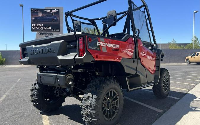2025 Honda® Pioneer 1000 Deluxe