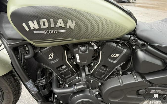 2026 Indian Scout Bobber Limited +Tech Moss Green Smoke