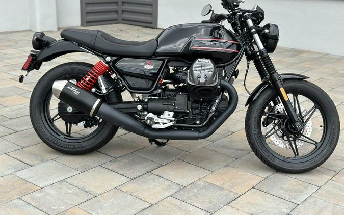 2023 Moto Guzzi V7 Special Edition