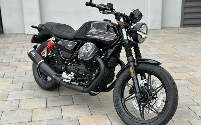 2023 Moto Guzzi V7 Special Edition