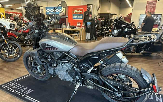 2022 Indian Motorcycle® FTR Rally Titanium Smoke