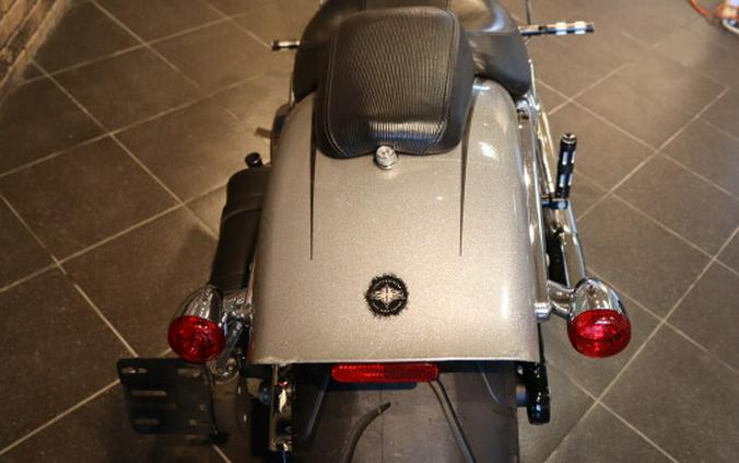 2015 Harley-Davidson Breakout