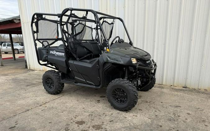 2026 Honda Pioneer 700-4 Deluxe