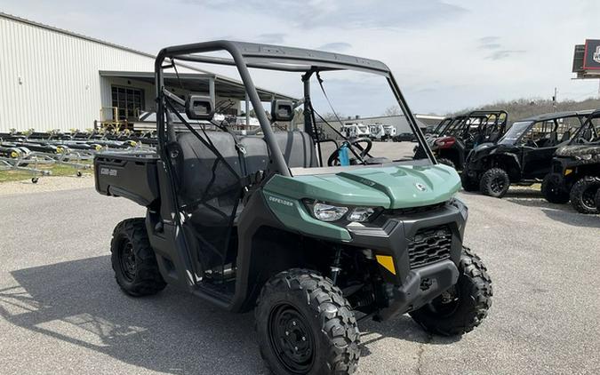 2025 Can-Am Defender HD7