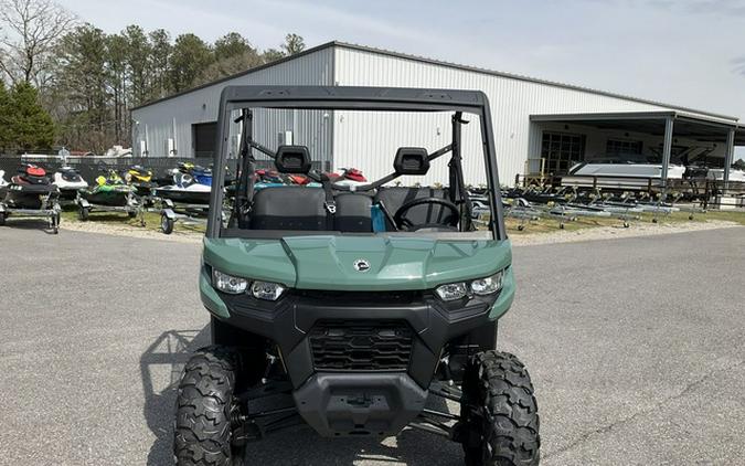 2025 Can-Am Defender HD7