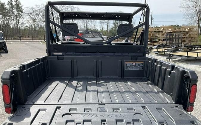 2025 Can-Am Defender HD7