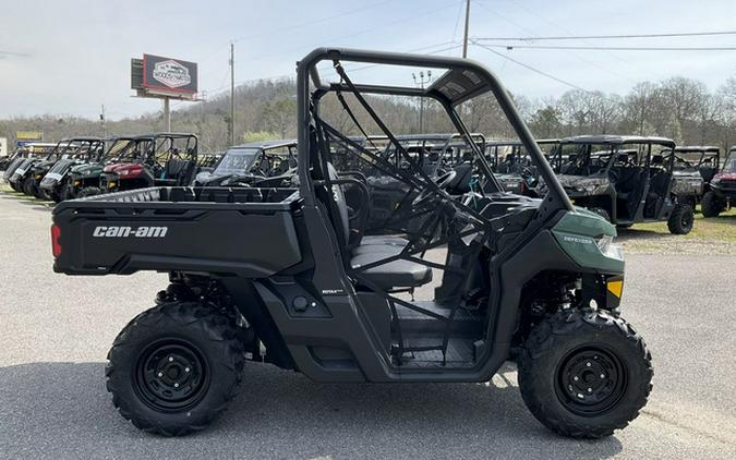 2025 Can-Am Defender HD7