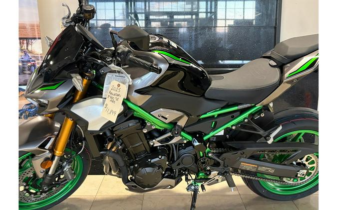 2025 Kawasaki Z900 SE ABS