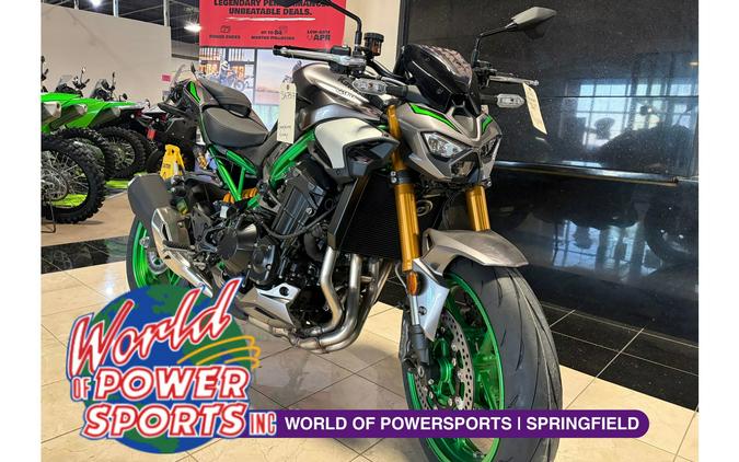2025 Kawasaki Z900 SE ABS
