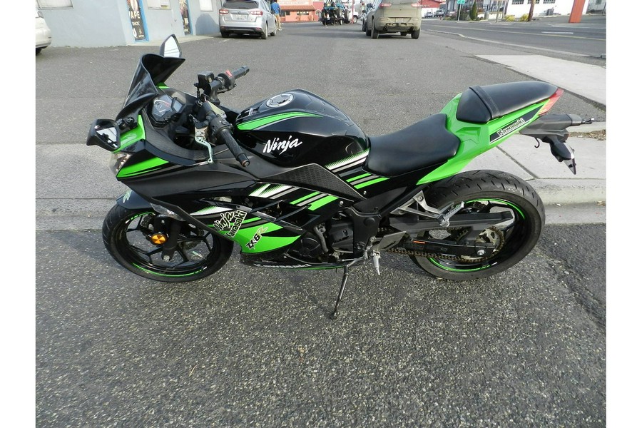 2016 Kawasaki NINJA 300 ABS