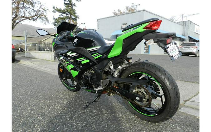 2016 Kawasaki NINJA 300 ABS
