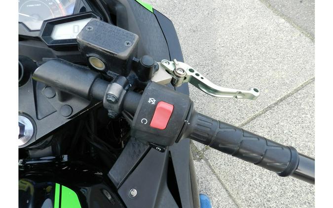 2016 Kawasaki NINJA 300 ABS