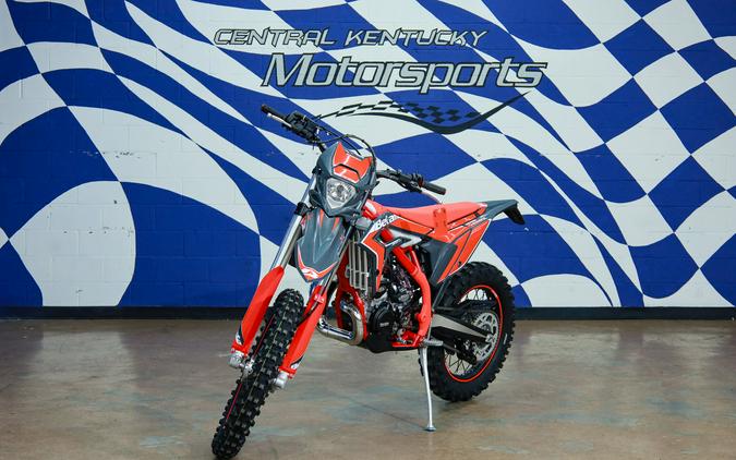 2026 Beta Motorcycles Xtrainer 300