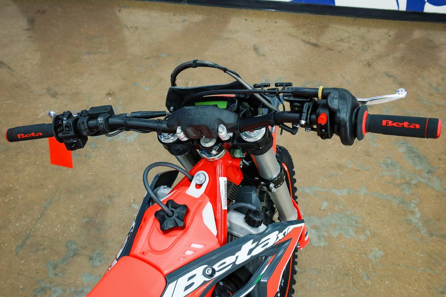 2026 Beta Motorcycles Xtrainer 300
