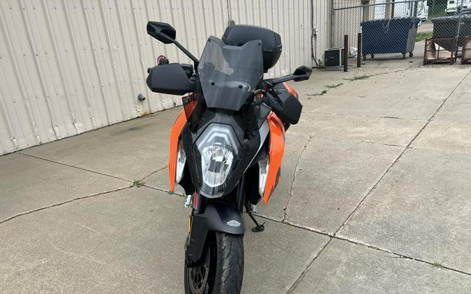 2017 KTM 1290 Super Duke GT