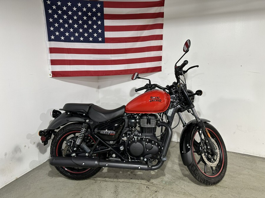 2022 Royal Enfield METEOR 350 FIREBALL RED