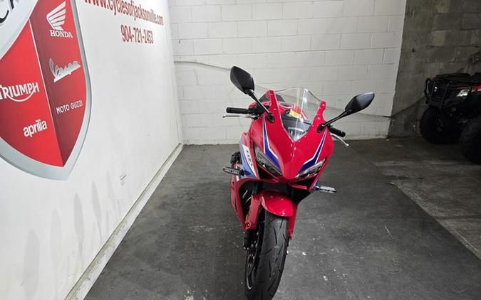 2026 Honda CBR650R E-Clutch