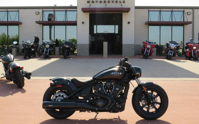 2025 Indian Motorcycle® Scout® Bobber Black Metallic