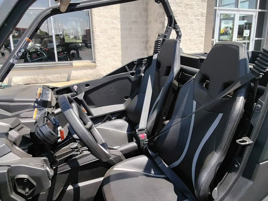 2026 Can-Am Commander DPS 700