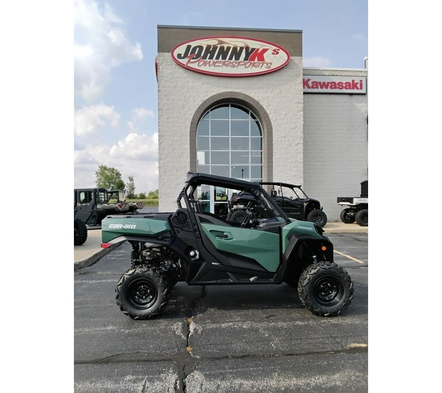 2026 Can-Am Commander DPS 700