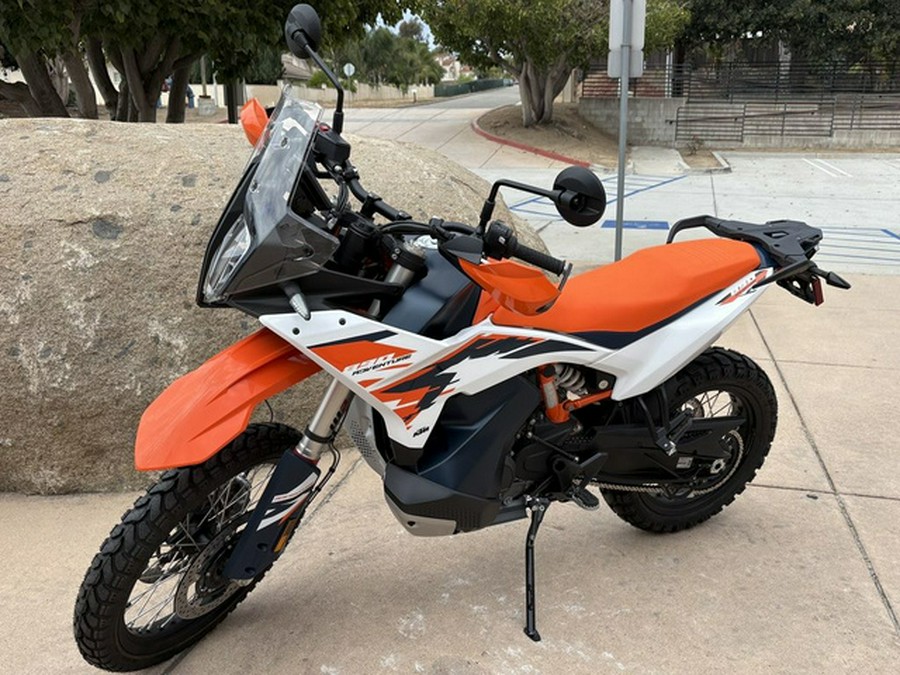 2025 KTM 890 Adventure R