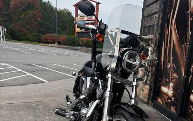 2011 Harley-Davidson SPORTSTER XL883 SUPERLOW XL883L
