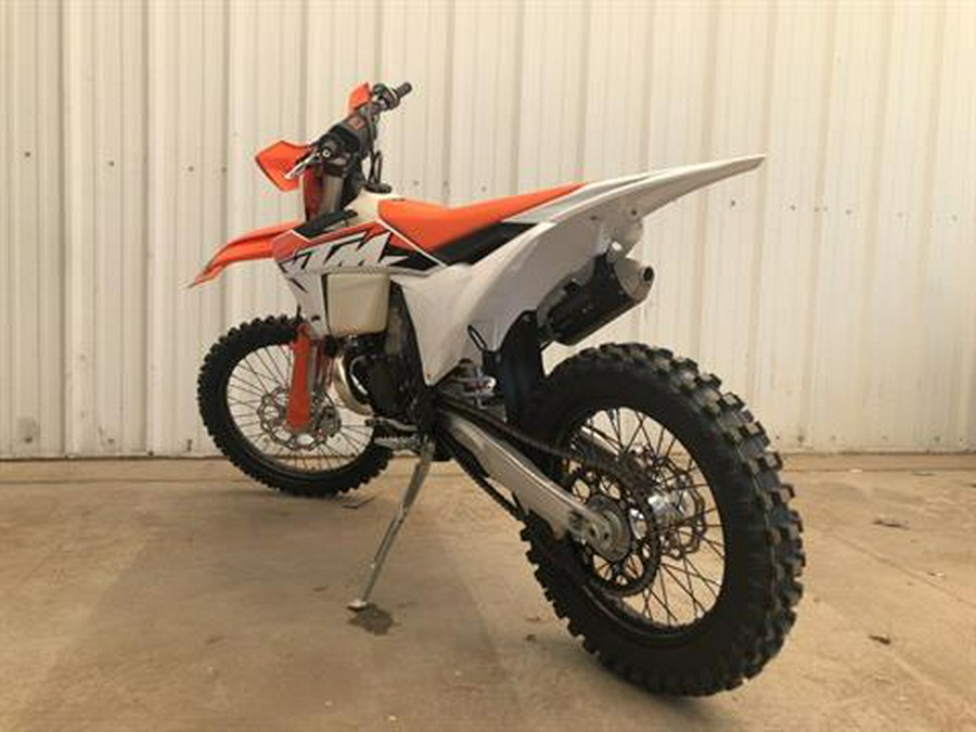 2023 KTM 300 XC