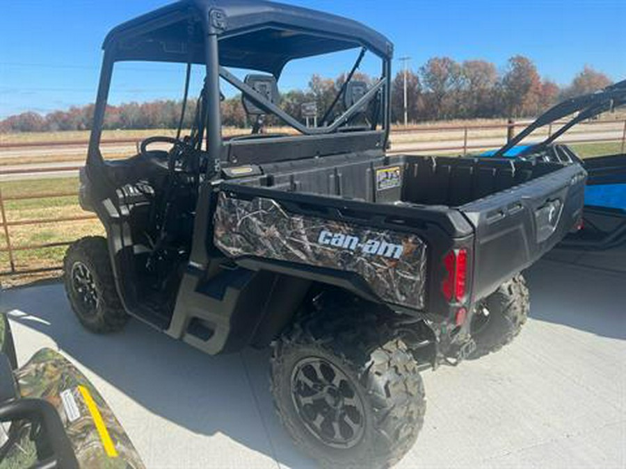 2024 Can-Am Defender XT HD9