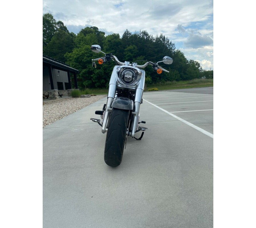 2020 Harley-Davidson Fat Boy 114 River Rock Gray/Vivid Black