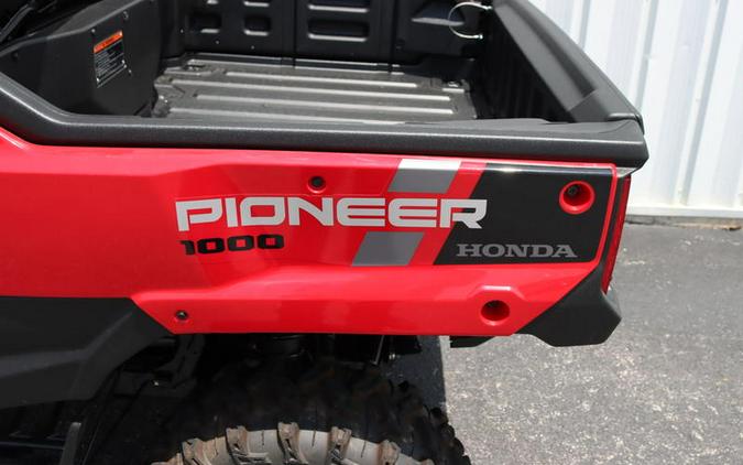 2024 Honda® Pioneer 1000-6 Deluxe Crew