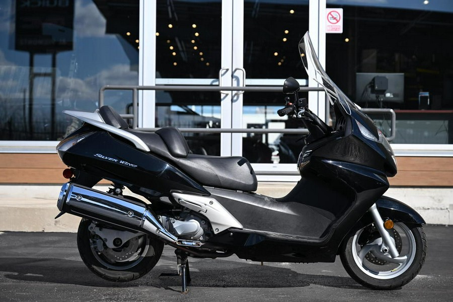 2002 Honda® SILVERWING