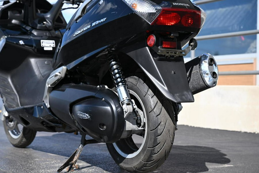 2002 Honda® SILVERWING