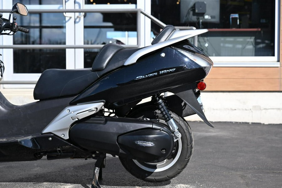 2002 Honda® SILVERWING