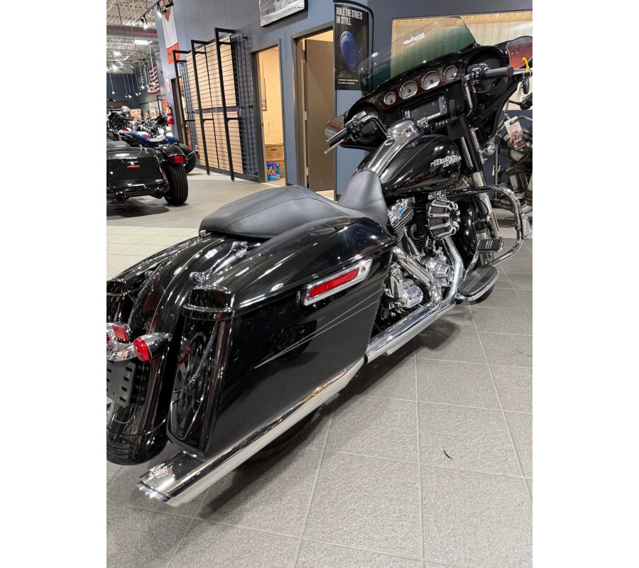 FLHXS 2016 Street Glide® Special