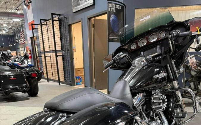 FLHXS 2016 Street Glide® Special