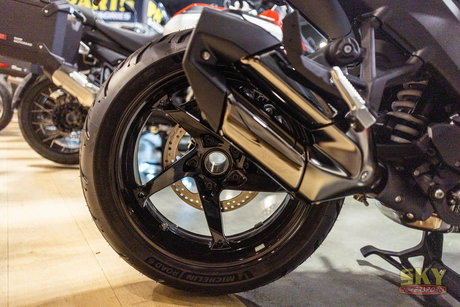 2026 BMW R 1300 RS