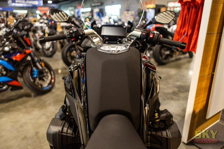 2026 BMW R 1300 RS