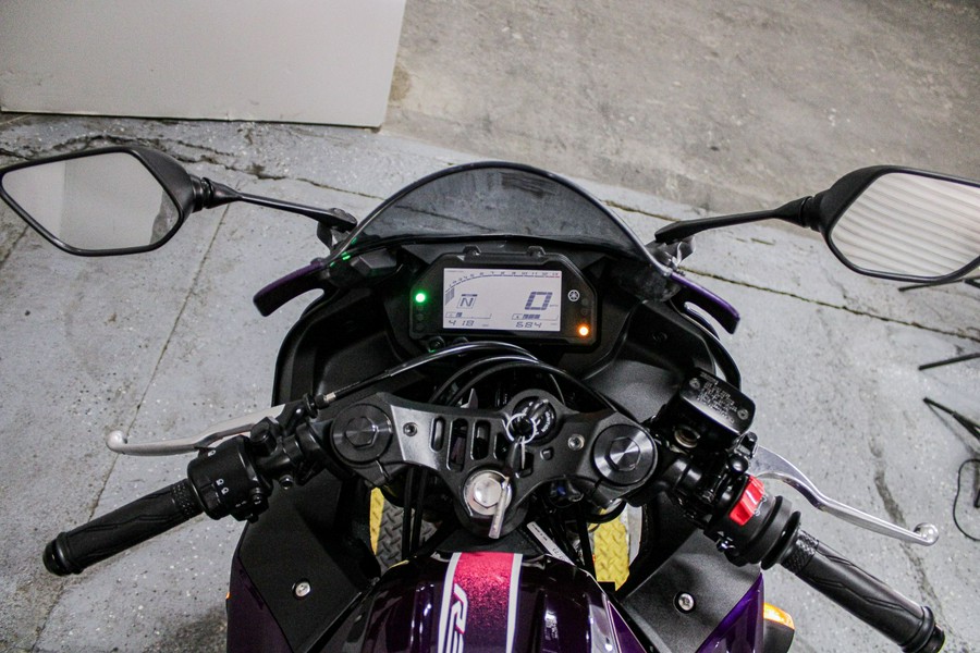 2023 Yamaha YZF-R3 ABS