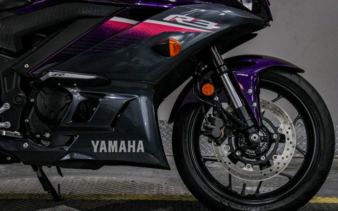2023 Yamaha YZF-R3 ABS