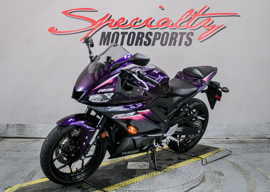 2023 Yamaha YZF-R3 ABS