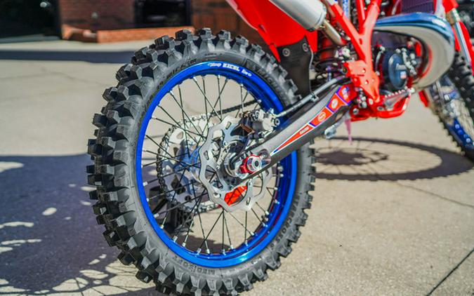 2025 BETA 300 RX 300