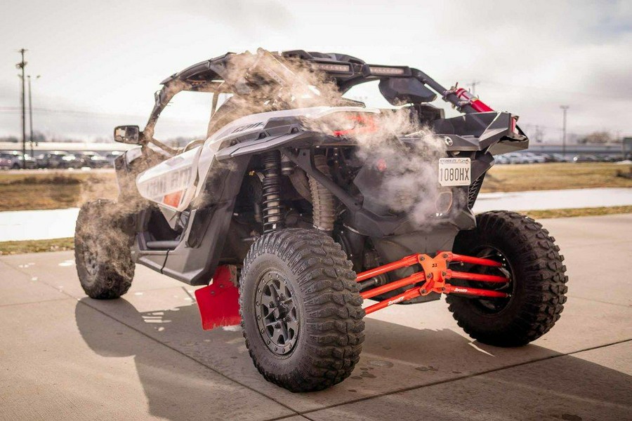 2017 Can-Am® Maverick™ X3 Turbo R