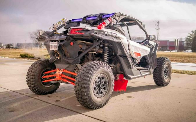 2017 Can-Am® Maverick™ X3 Turbo R