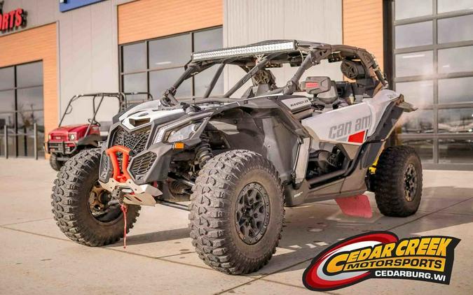 2017 Can-Am® Maverick™ X3 Turbo R