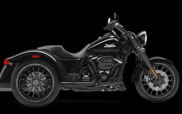 2024 Harley-Davidson Freewheeler Vivid Black – Black Finish