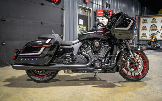 2024 Indian Motorcycle® Challenger® Elite Charcoal Candy/Black Candy